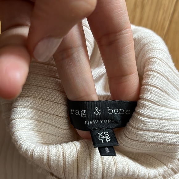 RAG & BONE ribbed cream turtleneck size xs - Picture 2 of 4